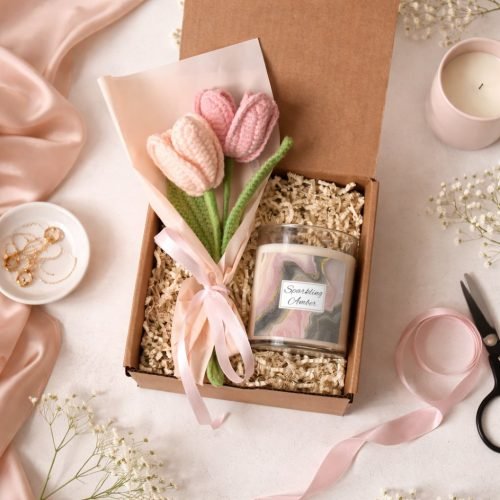 Sparkling Amber candle and crochet flowers gift set